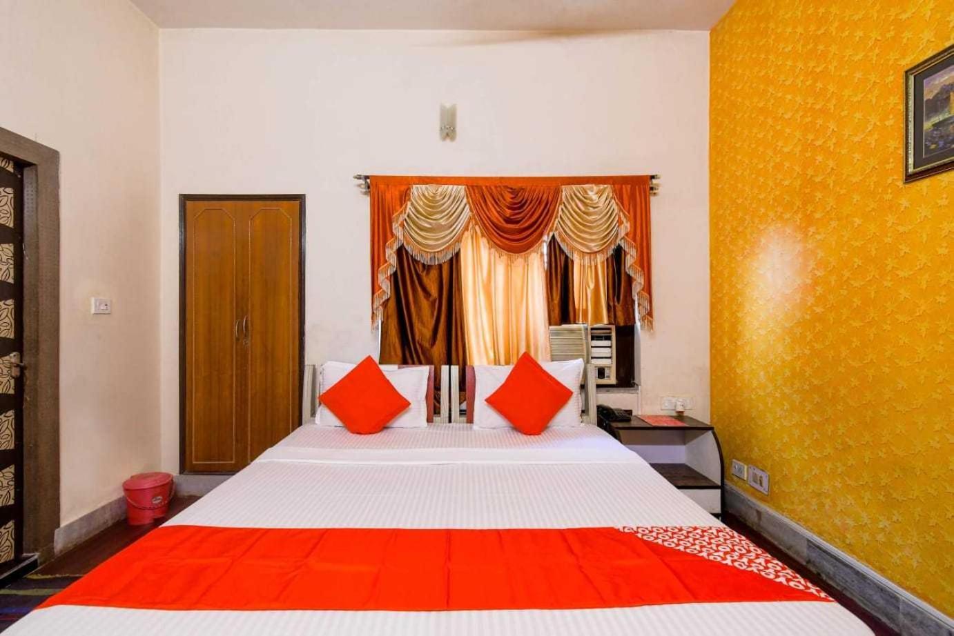 O Smriti Classic Hotel Kolkata